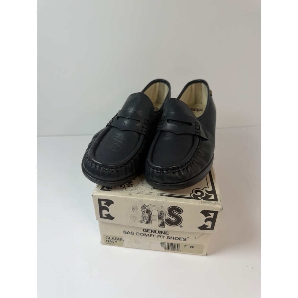 SAS Classic Navy Leather TRIPAD Comfort Shoes Women's Size 7 W Slip On Loafer
